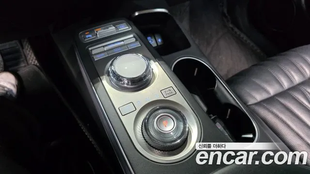 Genesis GV70 2021 thumb 8
