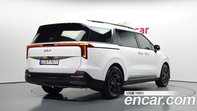 Kia Carnival 2025 thumb 2