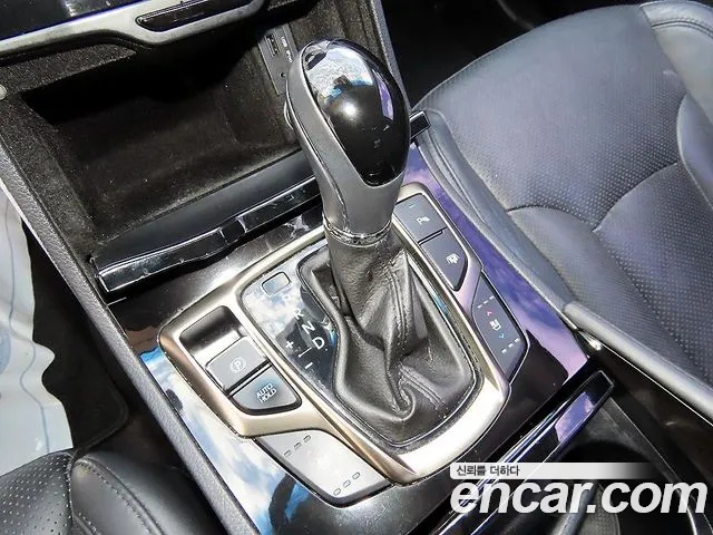 Hyundai Grandeur 2012 thumb 10