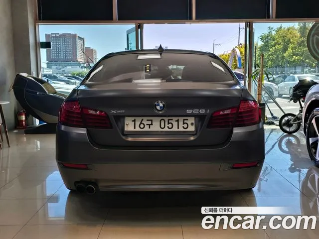 BMW 5-Series 2014 thumb 5