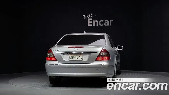 Mercedes-Benz E-Класс 2006 thumb 4