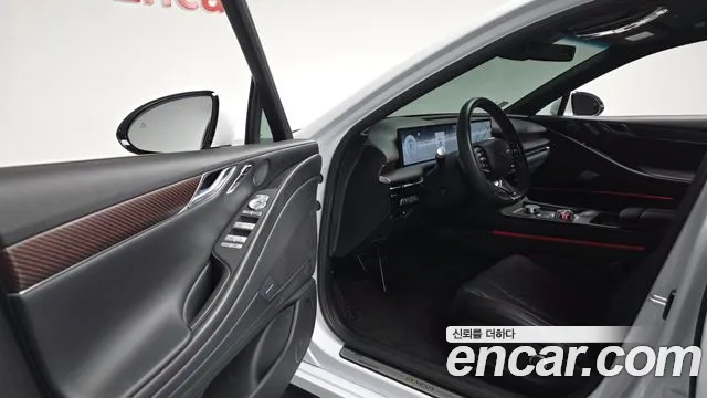 Genesis G80 2024 thumb 9