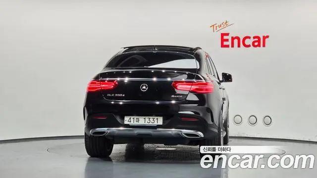 Mercedes-Benz GLE 2018 thumb 4