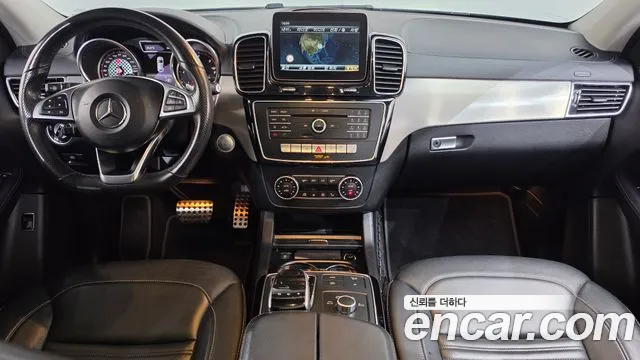 Mercedes-Benz GLE 2018 thumb 7