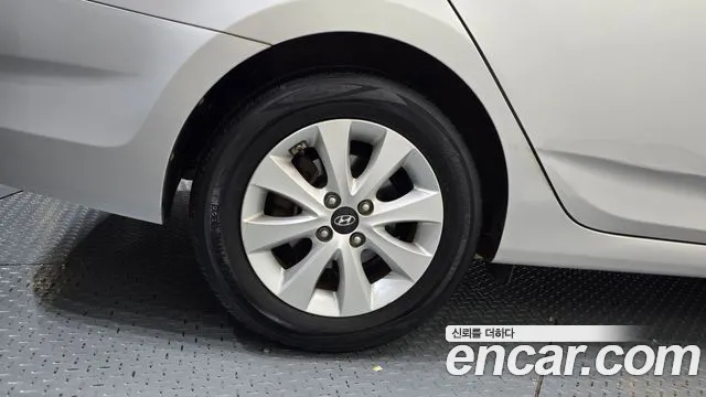 Hyundai Accent 2015 thumb 5