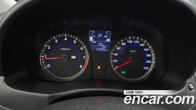Hyundai Accent 2015 thumb 8