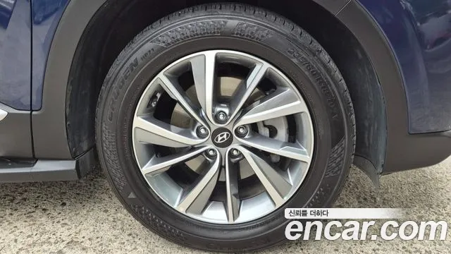 Hyundai Santa Fe 2019 thumb 3