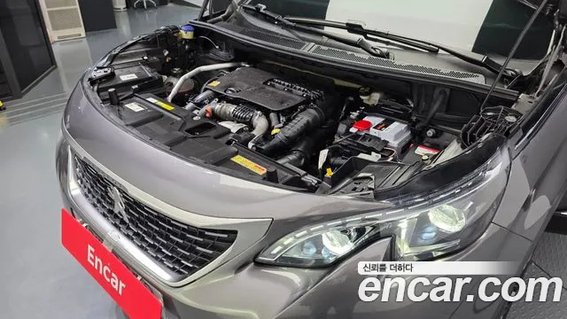 Peugeot 5008 2018 thumb 6