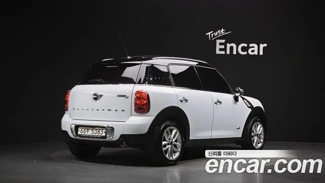 MINI Countryman 2014 thumb 2