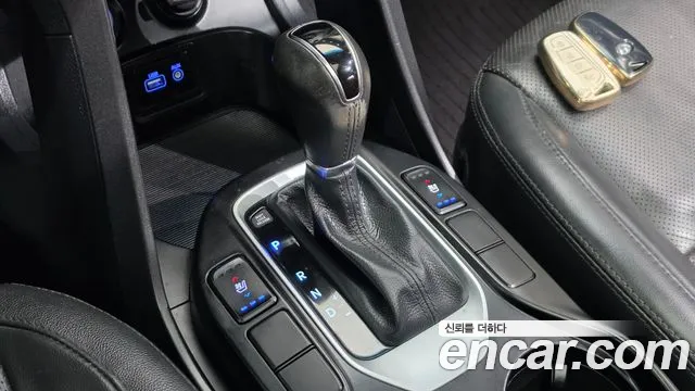 Hyundai Santa Fe 2015 thumb 9