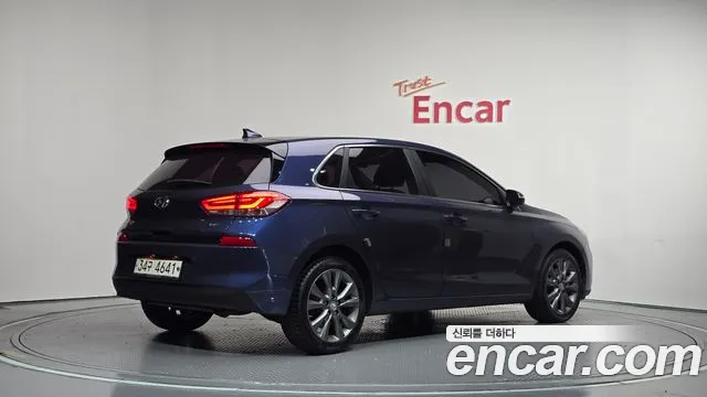 Hyundai i30 2017 thumb 2
