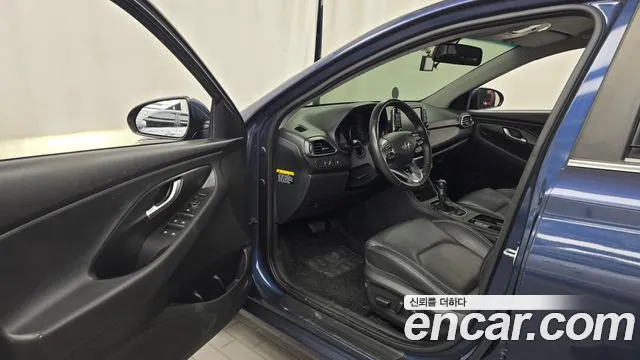 Hyundai i30 2017 thumb 10