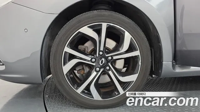 Renault-KoreaSamsung Latitude 2014 thumb 5