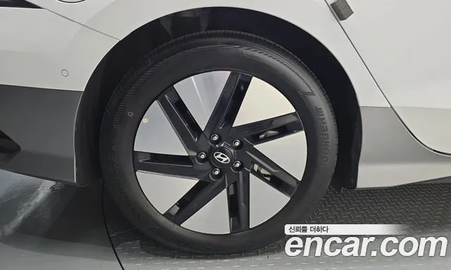 Hyundai IONIQ 6 2024 thumb 5