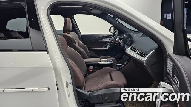 BMW X1 2024 thumb 11