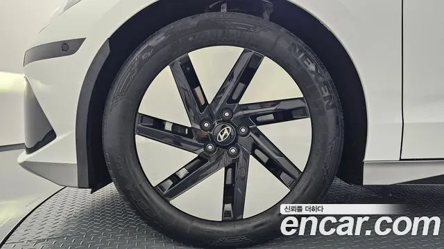 Hyundai IONIQ 6 2024 thumb 4