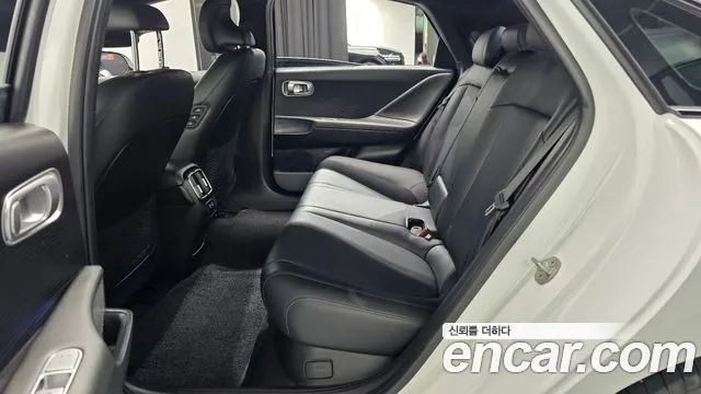 Hyundai IONIQ 6 2024 thumb 11