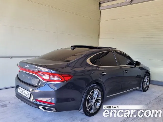 Hyundai Grandeur 2017 thumb 4