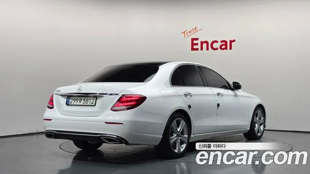 Mercedes-Benz E-Класс 2017 thumb 2