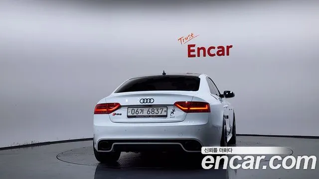 Audi RS5 2013 thumb 4