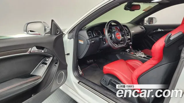 Audi RS5 2013 thumb 10