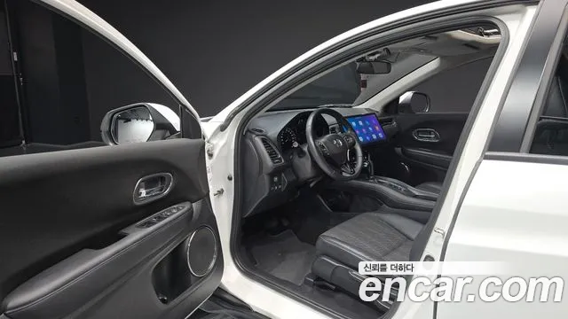 Honda HR-V 2018 thumb 10