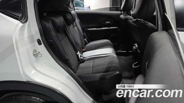Honda HR-V 2018 thumb 11