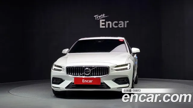 Volvo S60 2023 thumb 3