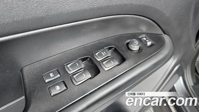 KG_Mobility_Ssangyong Rexton 2022 thumb 12
