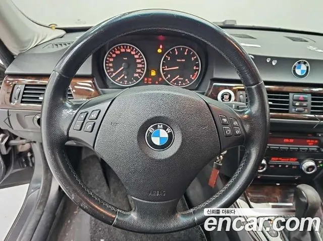 BMW 3-Series 2005 thumb 9