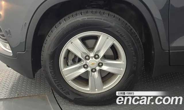 ChevroletGMDaewoo Tracker 2017 thumb 5