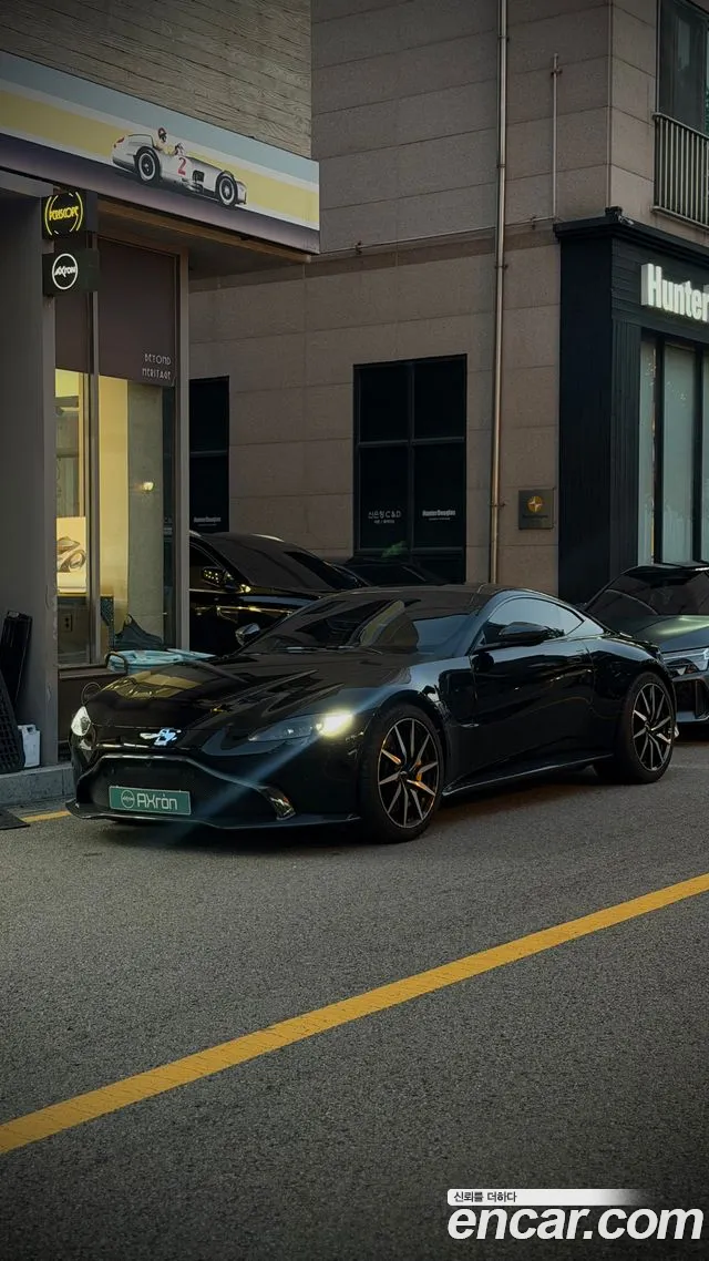 Astonmartin Vantage 2019 thumb 12