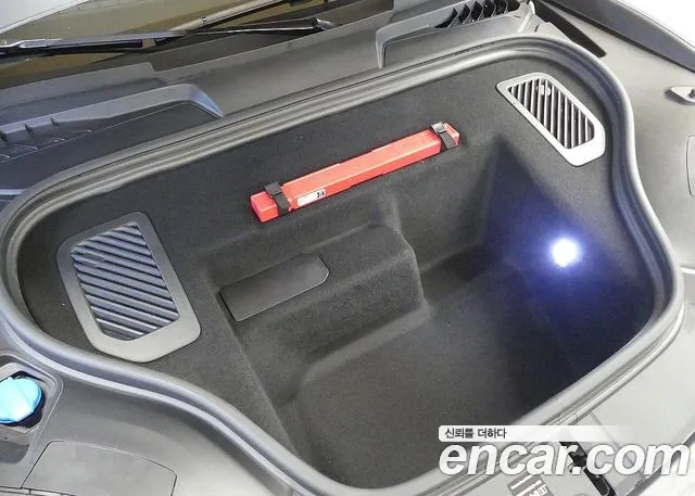Porsche Macan 2026 thumb 6