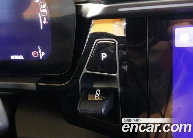Porsche Macan 2026 thumb 9