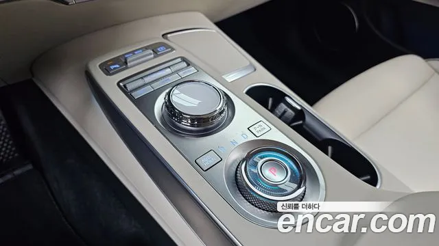 Genesis GV70 2024 thumb 8