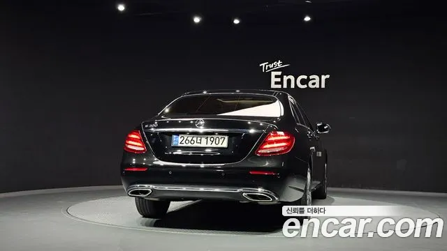 Mercedes-Benz E-Класс 2018 thumb 4