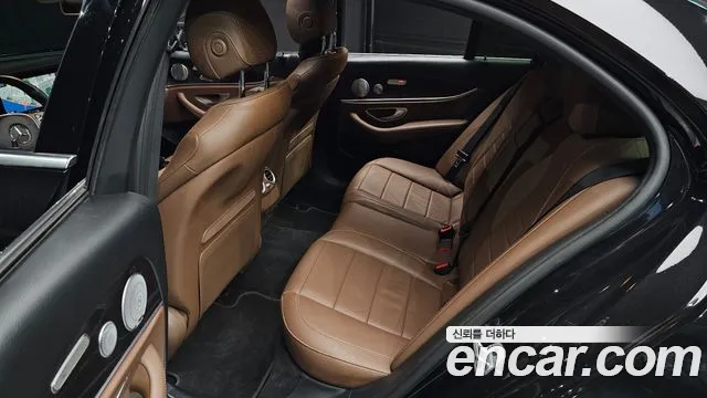 Mercedes-Benz E-Класс 2018 thumb 11