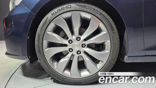 ChevroletGMDaewoo Malibu 2017 thumb 5