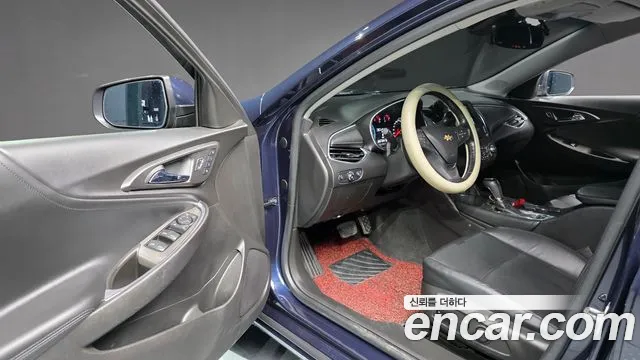 ChevroletGMDaewoo Malibu 2017 thumb 11
