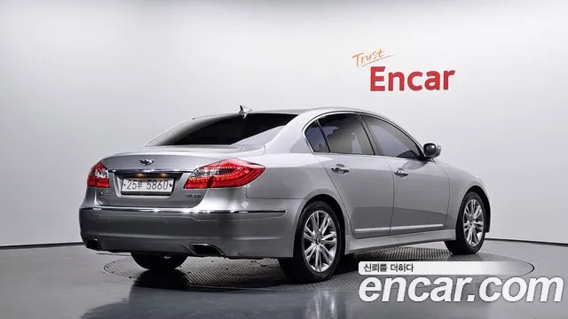 Hyundai Genesis 2012 thumb 2