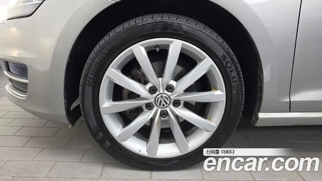 Volkswagen Golf Sportsvan 2015 thumb 5