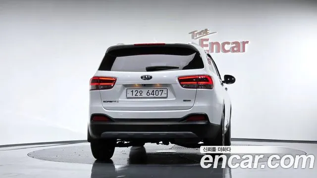 Kia Sorento 2015 thumb 4
