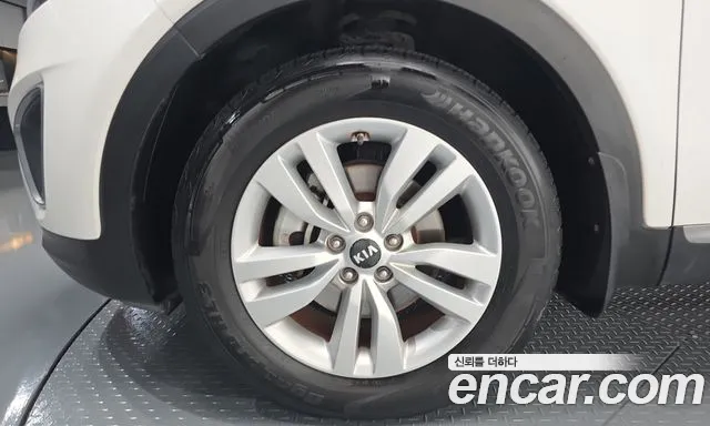 Kia Sorento 2015 thumb 5