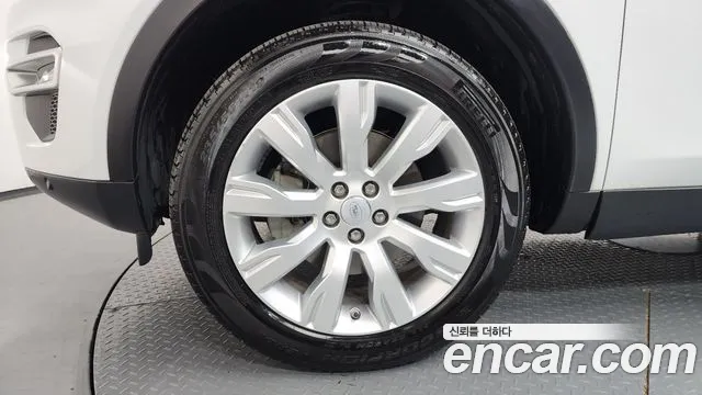 Land Rover Discovery Sport 2016 thumb 5