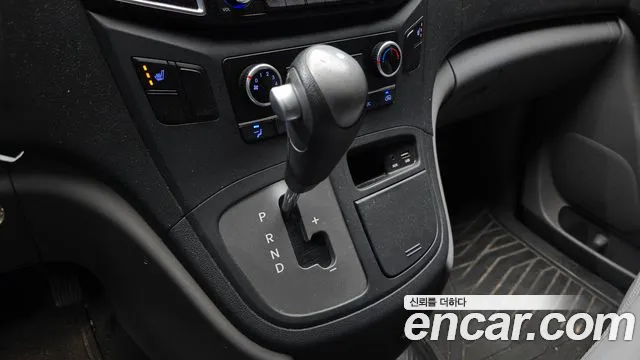 Hyundai Starex 2016 thumb 9