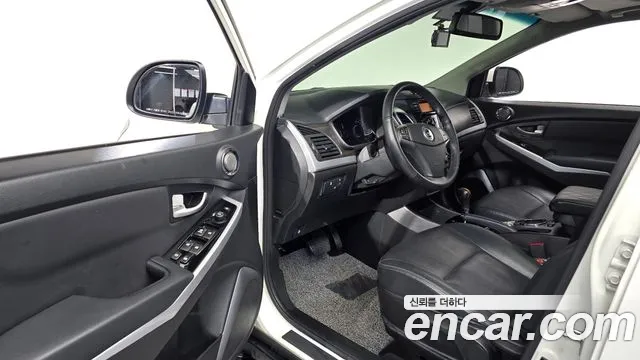 KG_Mobility_Ssangyong KORANDO 2016 thumb 10