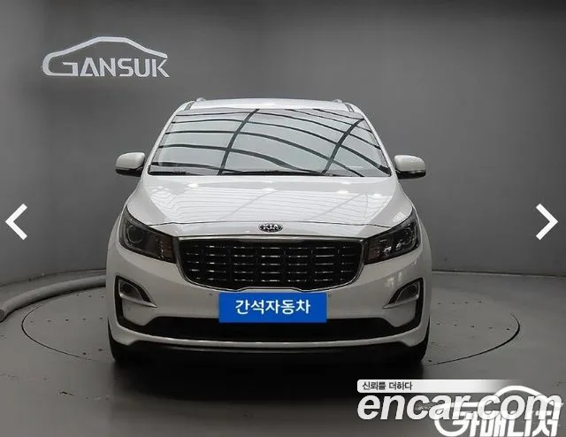 Kia Carnival 2018 thumb 2