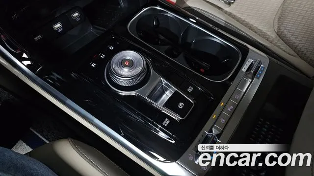 Kia Carnival 2022 thumb 9