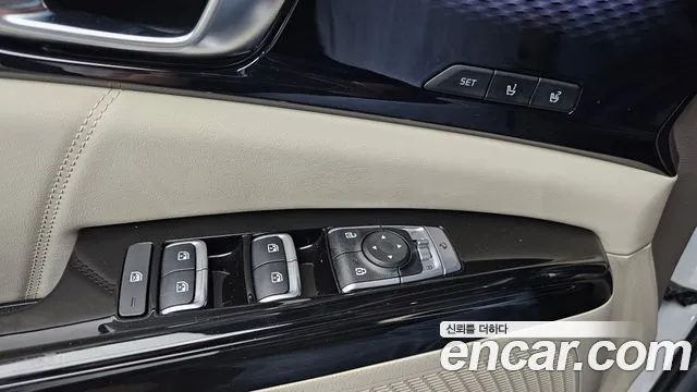 Kia Carnival 2022 thumb 12