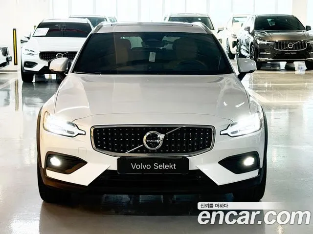 Volvo V60 2026 thumb 3